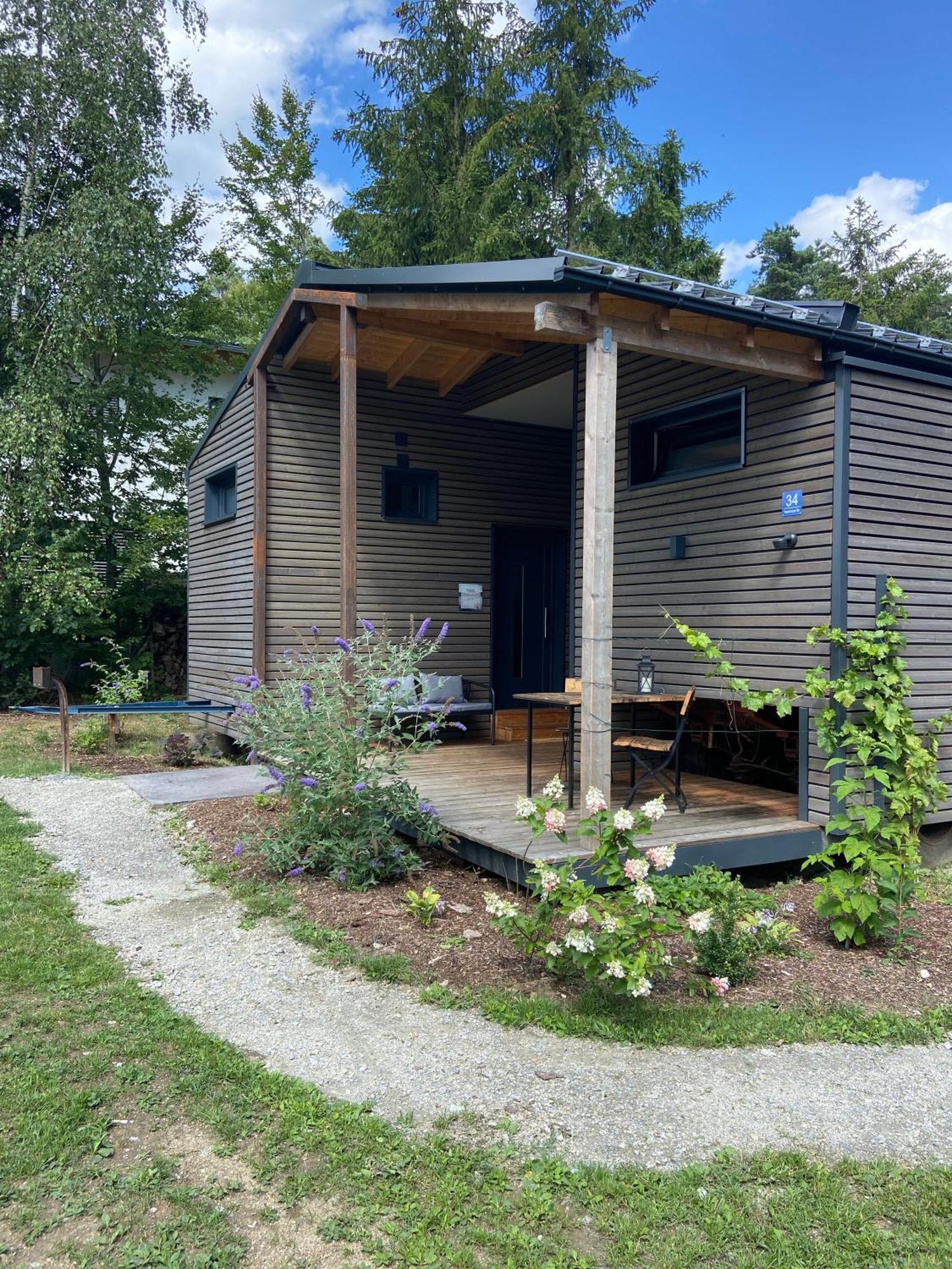 Modernes Tinyhouse Trailer Cabins Am Waldrand - Mit Seezugang Eging Exteriör bild