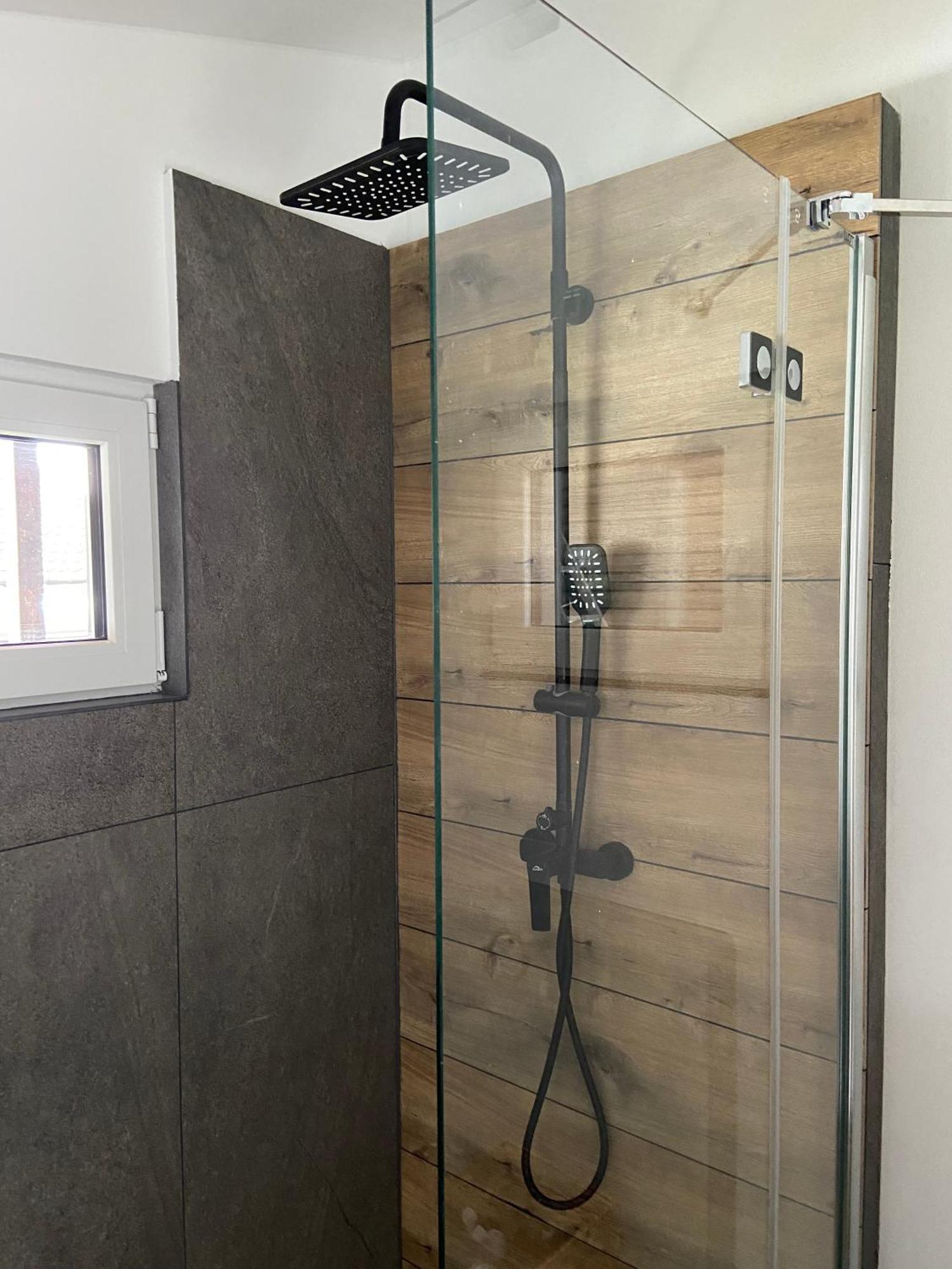 Modernes Tinyhouse Trailer Cabins Am Waldrand - Mit Seezugang Eging Exteriör bild