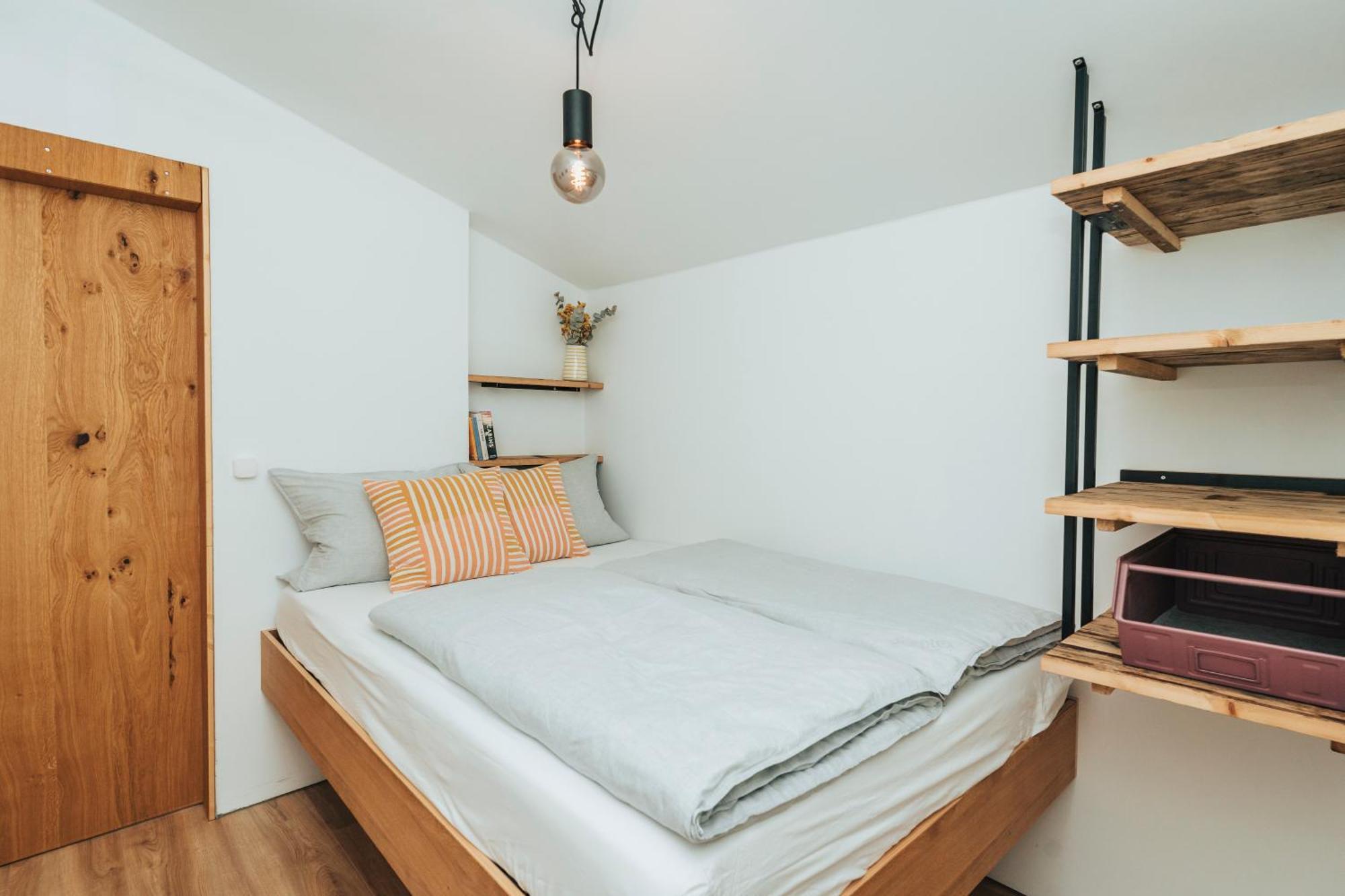 Modernes Tinyhouse Trailer Cabins Am Waldrand - Mit Seezugang Eging Exteriör bild